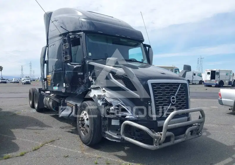 2019 Volvo VNL фото