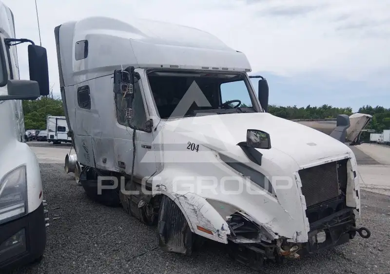2019 Volvo VNL фото