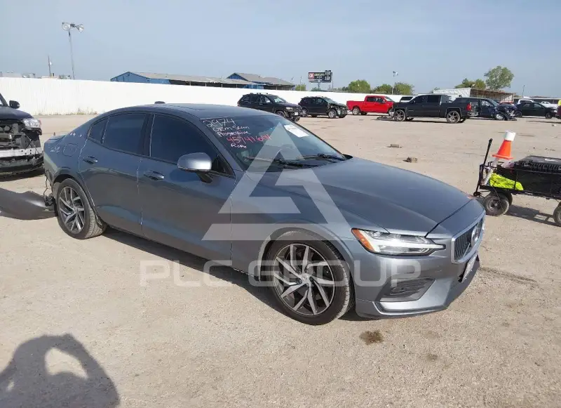 2019 Volvo S60 фото