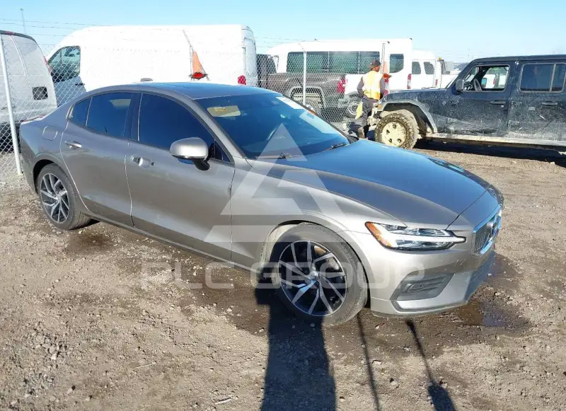 2019 Volvo S60 фото