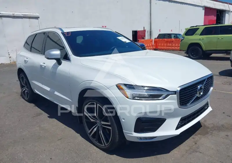 2019 Volvo XC60 photo