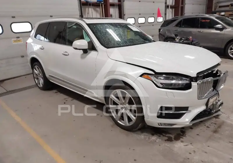 2019 Volvo XC90 фото
