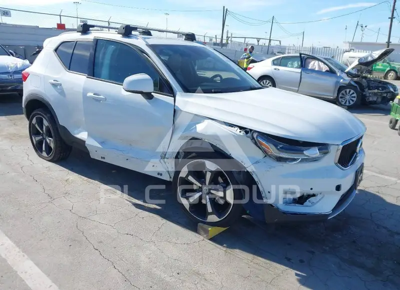 2019 Volvo XC40 фото