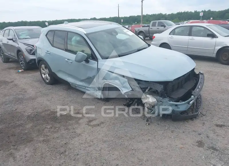 2019 Volvo XC40 фото