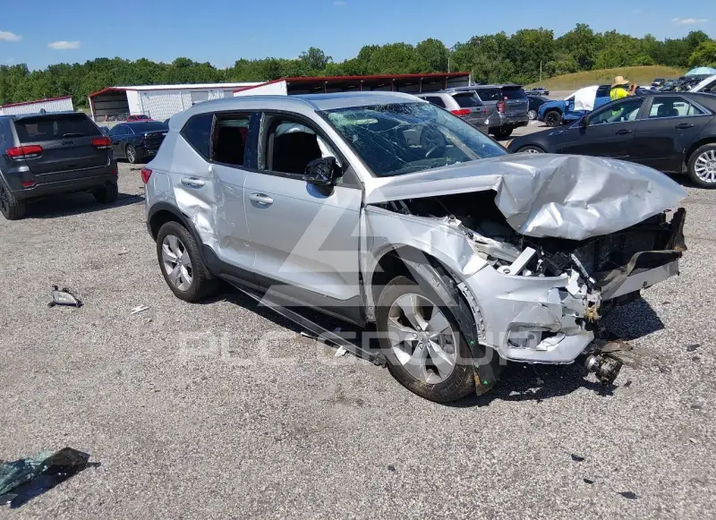 2019 Volvo XC40 фото