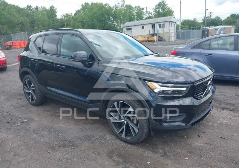 2019 Volvo XC40 photo