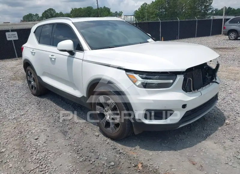 2019 Volvo XC40 фото