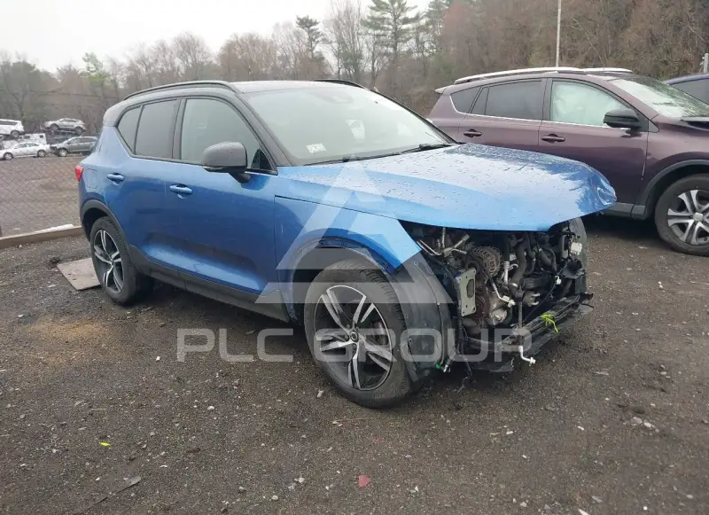 2019 Volvo XC40 фото