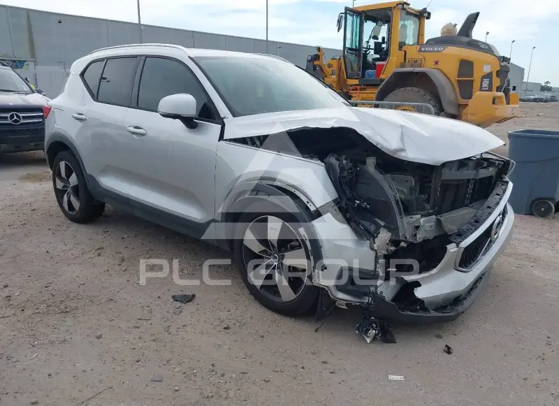 2019 Volvo XC40 photo