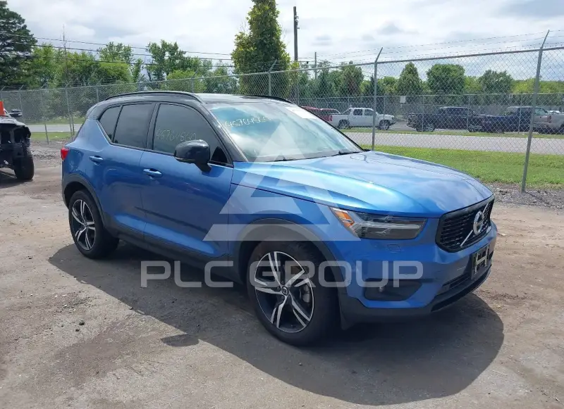 2019 Volvo XC40 фото
