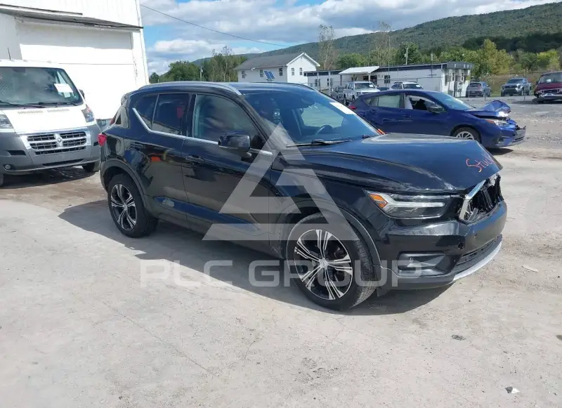 2019 Volvo XC40 фото