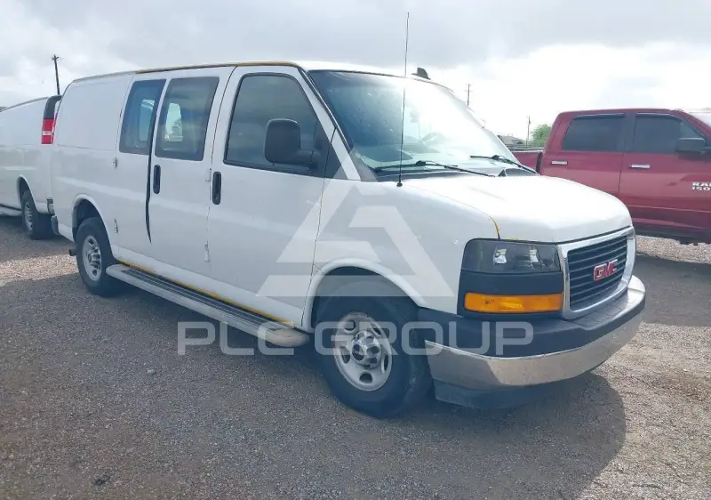 2019 GMC SAVANA photo