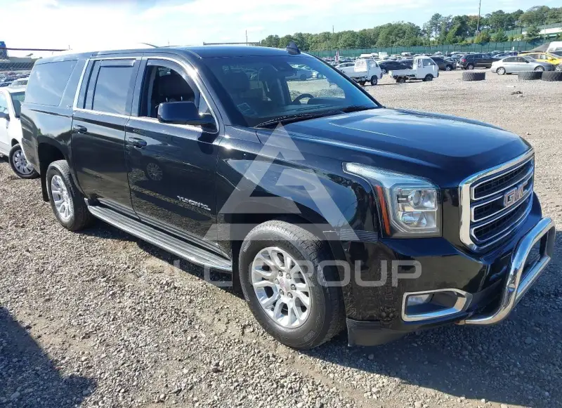2019 GMC YUKON photo