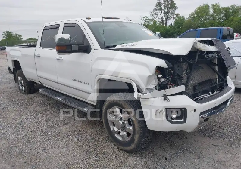 2019 GMC Sierra photo