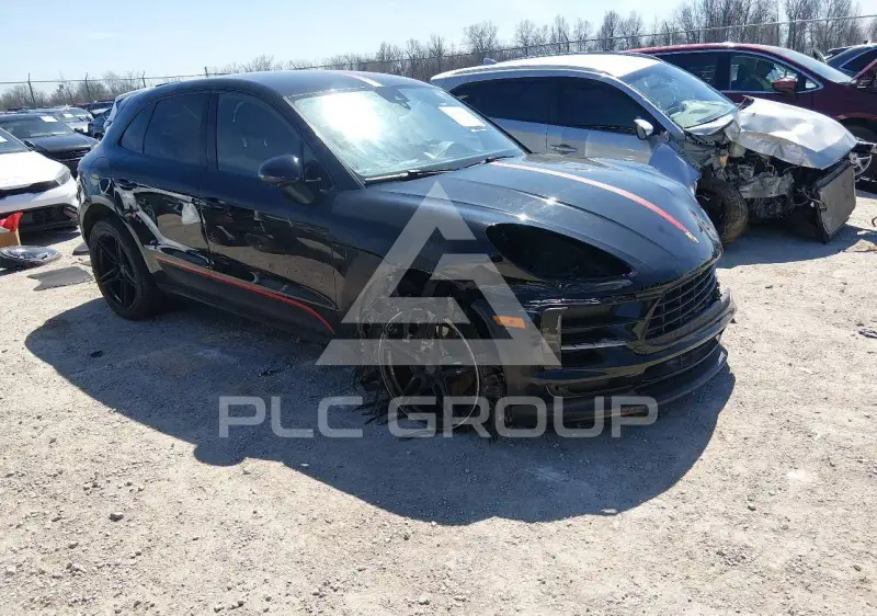 2019 Porsche MACAN photo