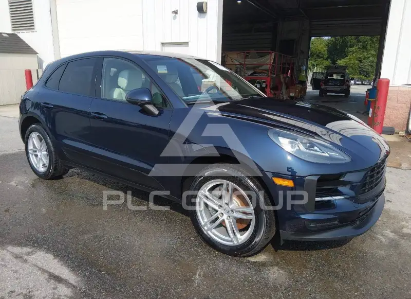 2019 Porsche MACAN photo