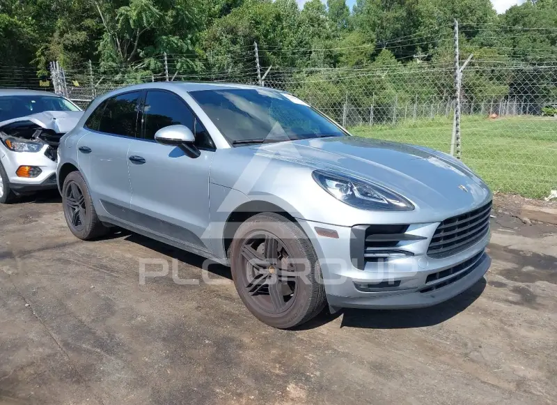 2019 Porsche MACAN photo
