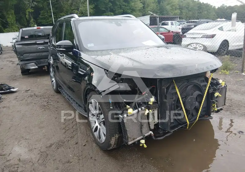 2019 Land Rover Discovery photo