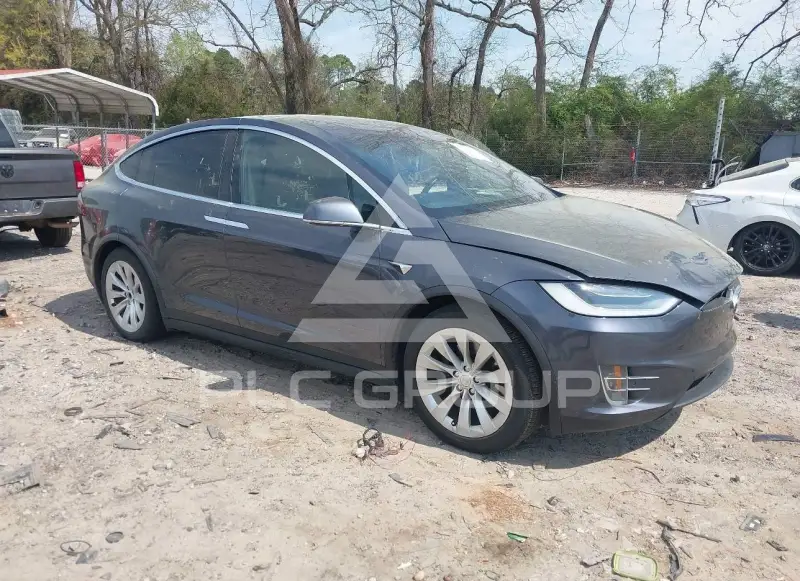 2019 Tesla Model X фото
