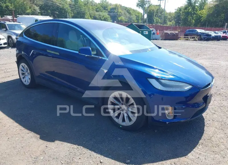 2019 Tesla Model X фото