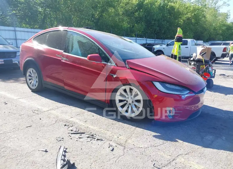 2019 Tesla Model X фото