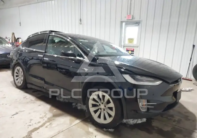 2019 Tesla Model X фото