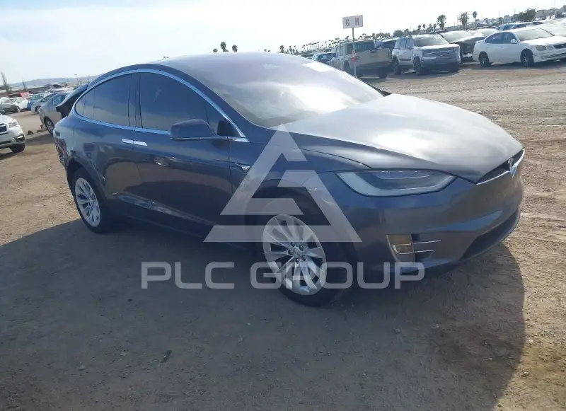 2019 Tesla Model X фото