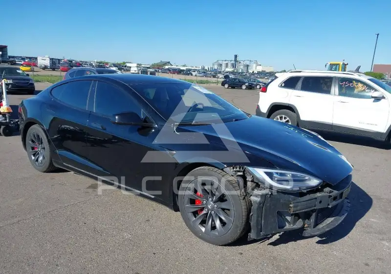 2019 Tesla Model S фото