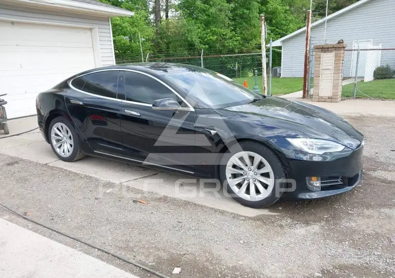 2019 Tesla Model S фото