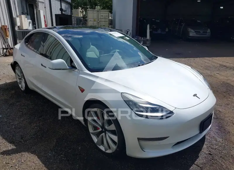 2019 Tesla Model 3 фото
