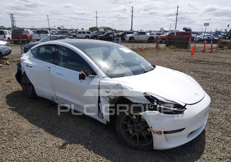 2019 Tesla Model 3 фото