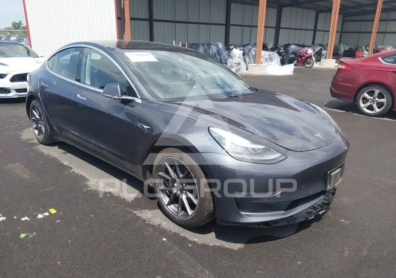 2019 Tesla Model 3 photo