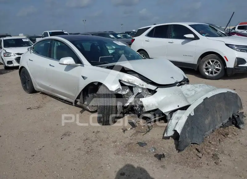 2019 Tesla Model 3 фото