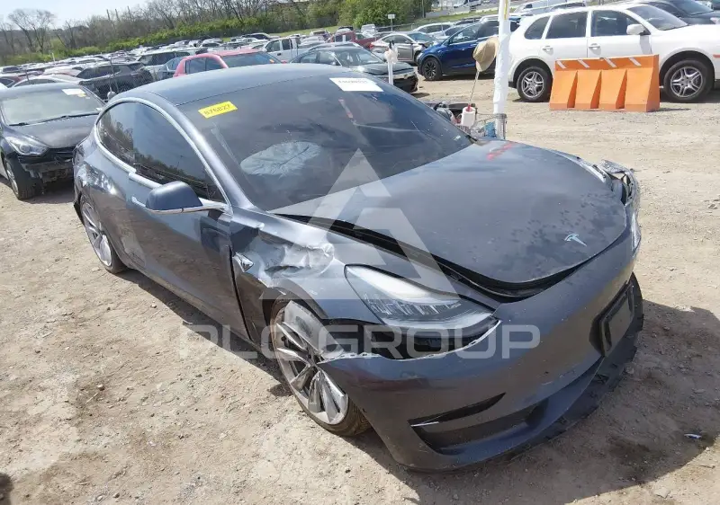 2019 Tesla Model 3 фото