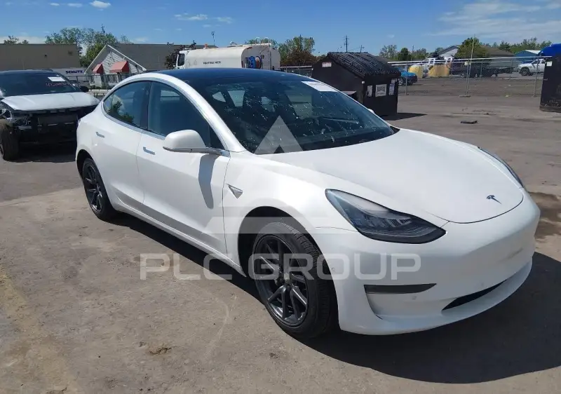 2019 Tesla Model 3 фото