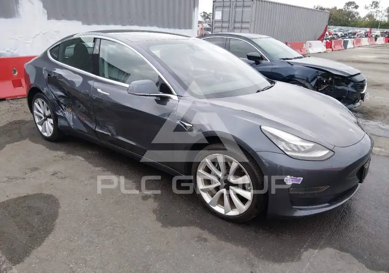 2019 Tesla Model 3 фото