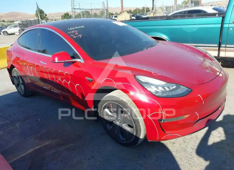 2019 Tesla Model 3 фото