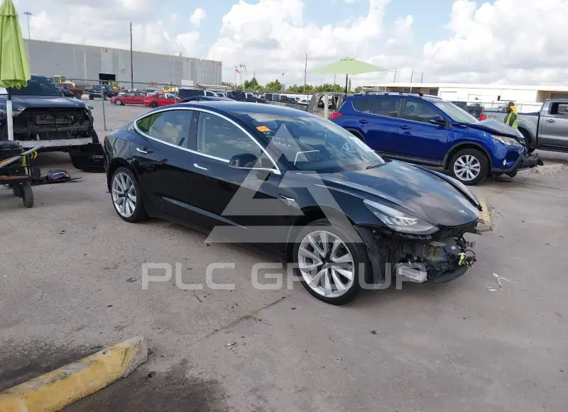 2019 Tesla Model 3 фото