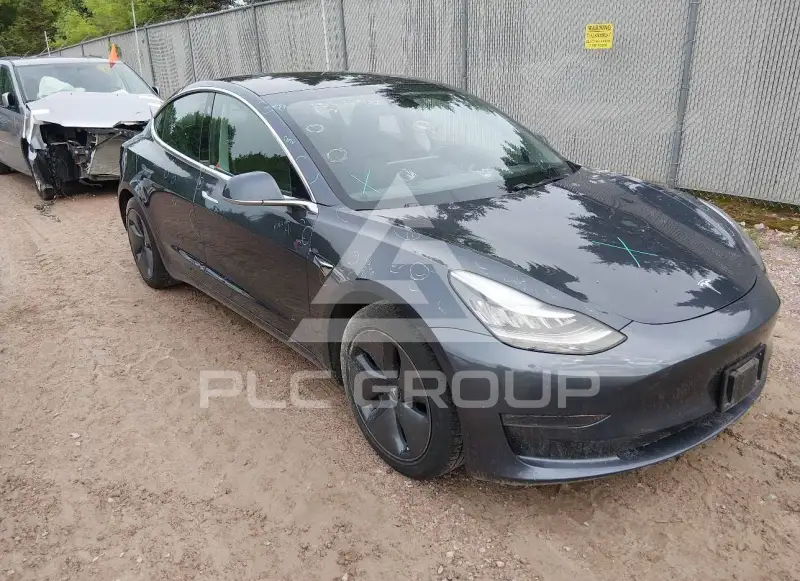2019 Tesla Model 3 фото