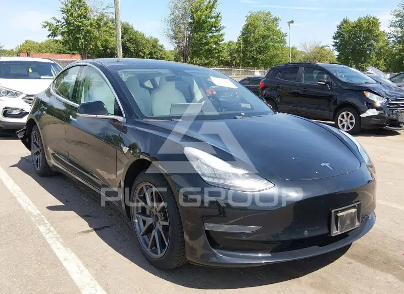2019 Tesla Model 3 фото