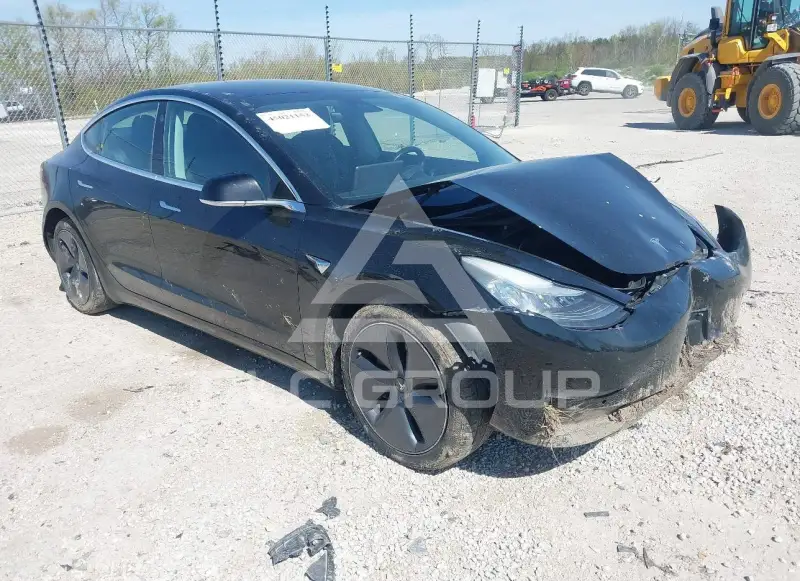 2019 Tesla Model 3 фото