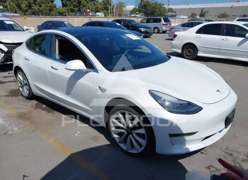 2019 Tesla Model 3 фото