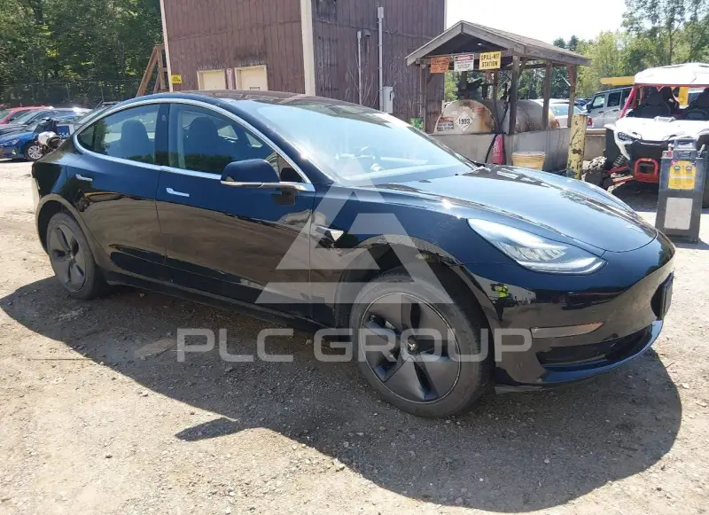2019 Tesla Model 3 фото