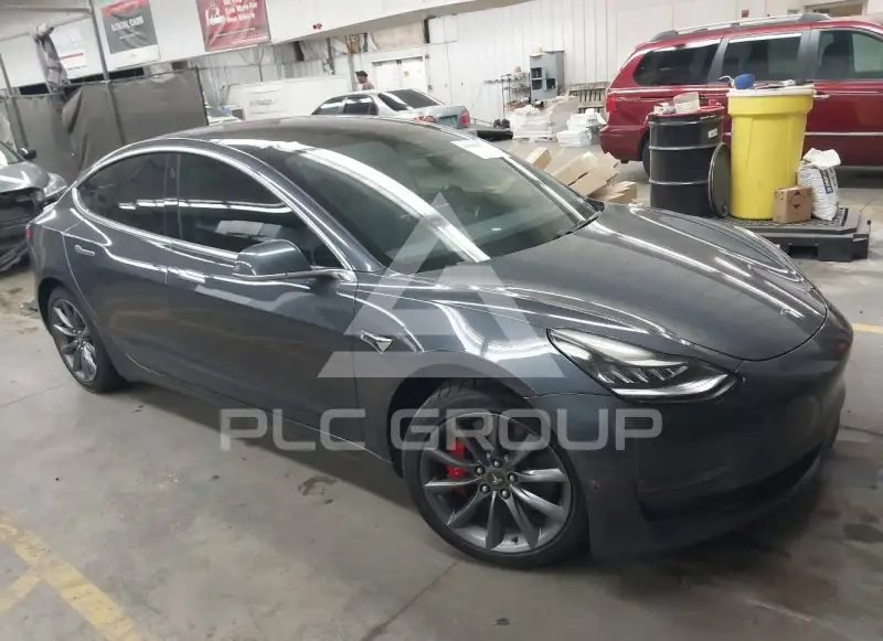 2019 Tesla Model 3 фото