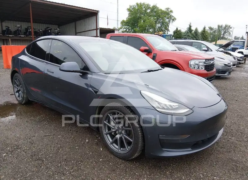 2019 Tesla Model 3 фото