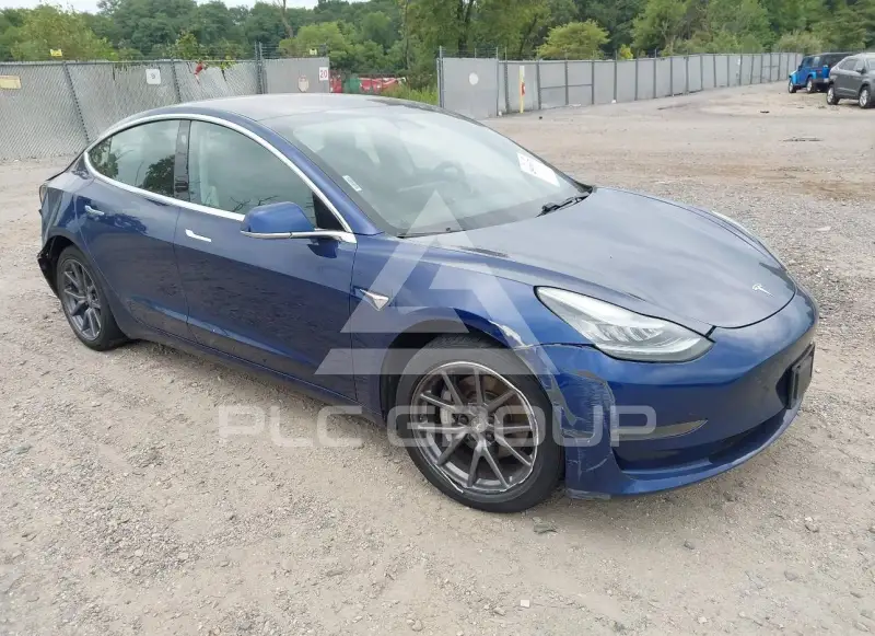 2019 Tesla Model 3 фото