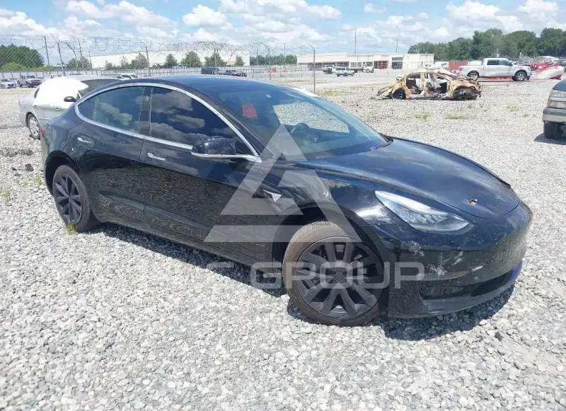 2019 Tesla Model 3 фото