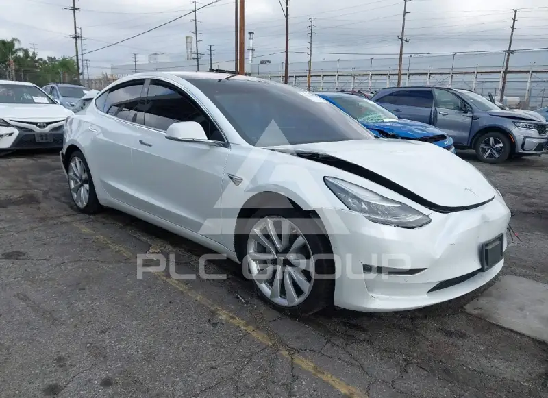 2019 Tesla Model 3 фото