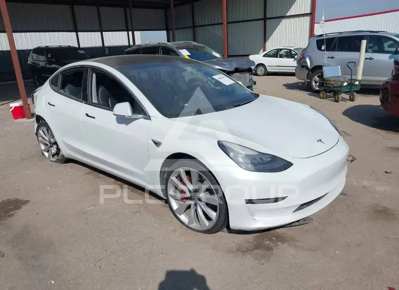 2019 Tesla Model 3 фото