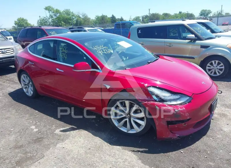2019 Tesla Model 3 фото